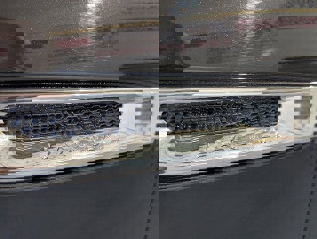 Used 2019 Jaguar XF Prestige image 51