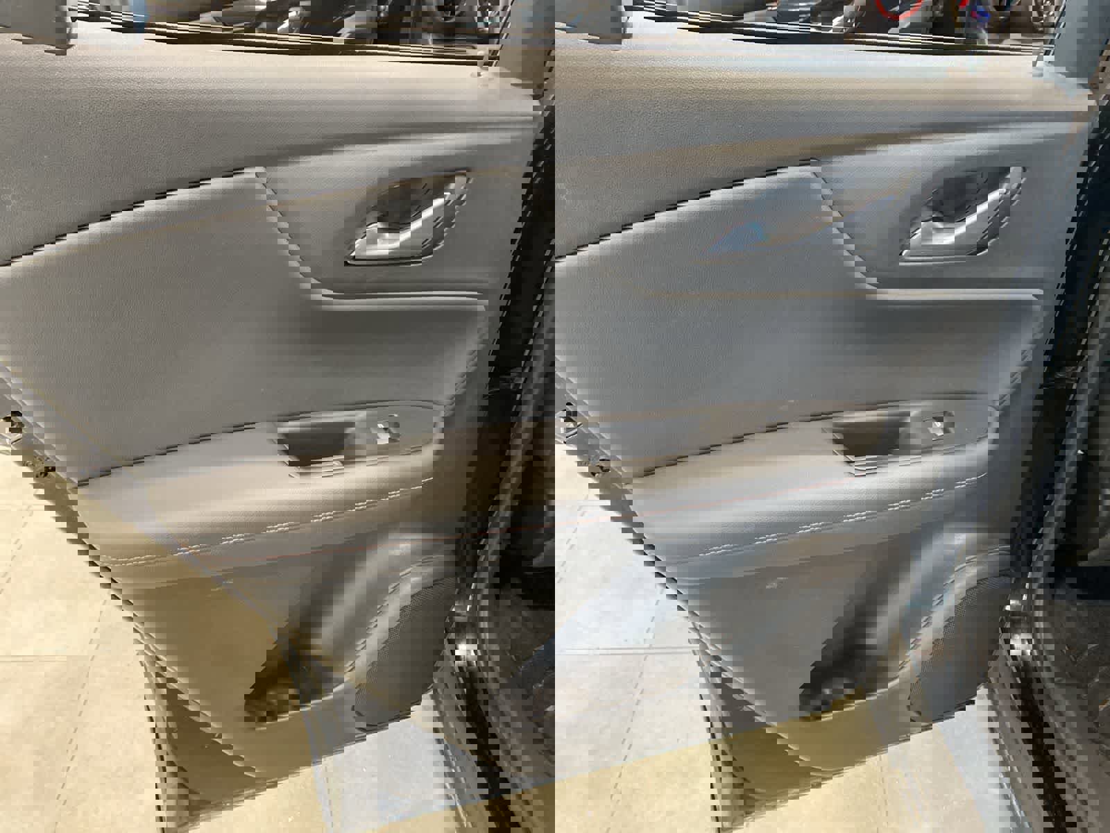 Used 2019 Chevrolet Blazer RS w/ Sun and Wheels Package image 27