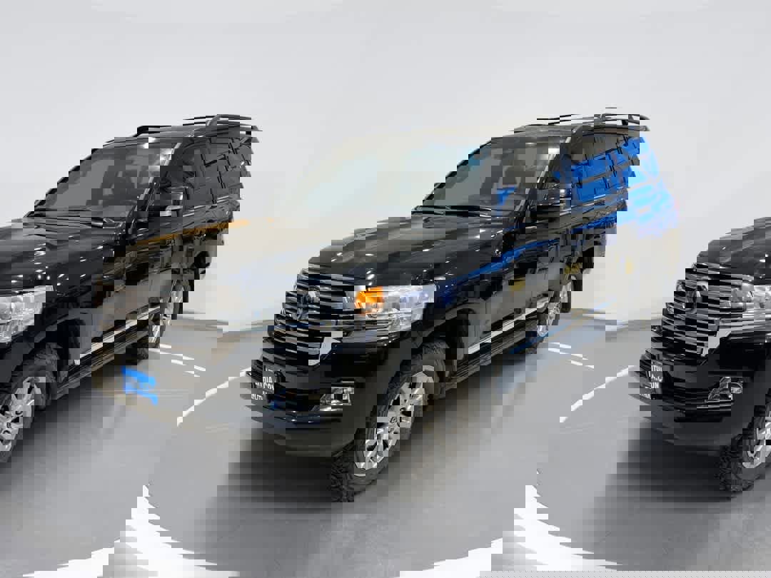 Used 2019 Toyota Land Cruiser image 1