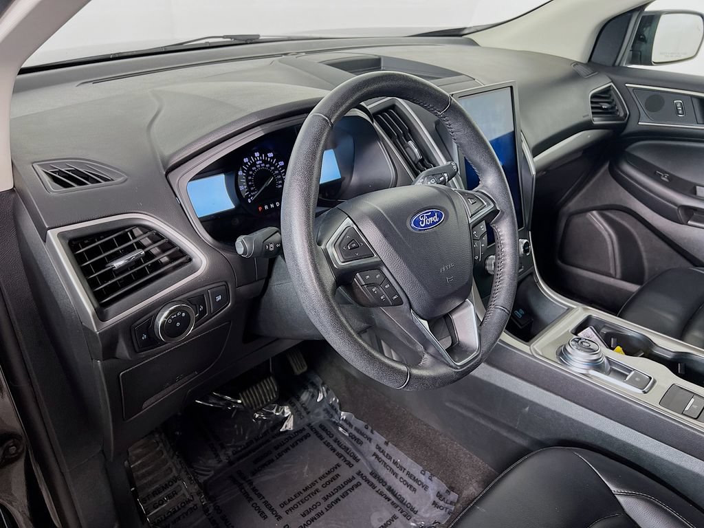 Used 2024 Ford Edge SEL AWD/4WD image 8