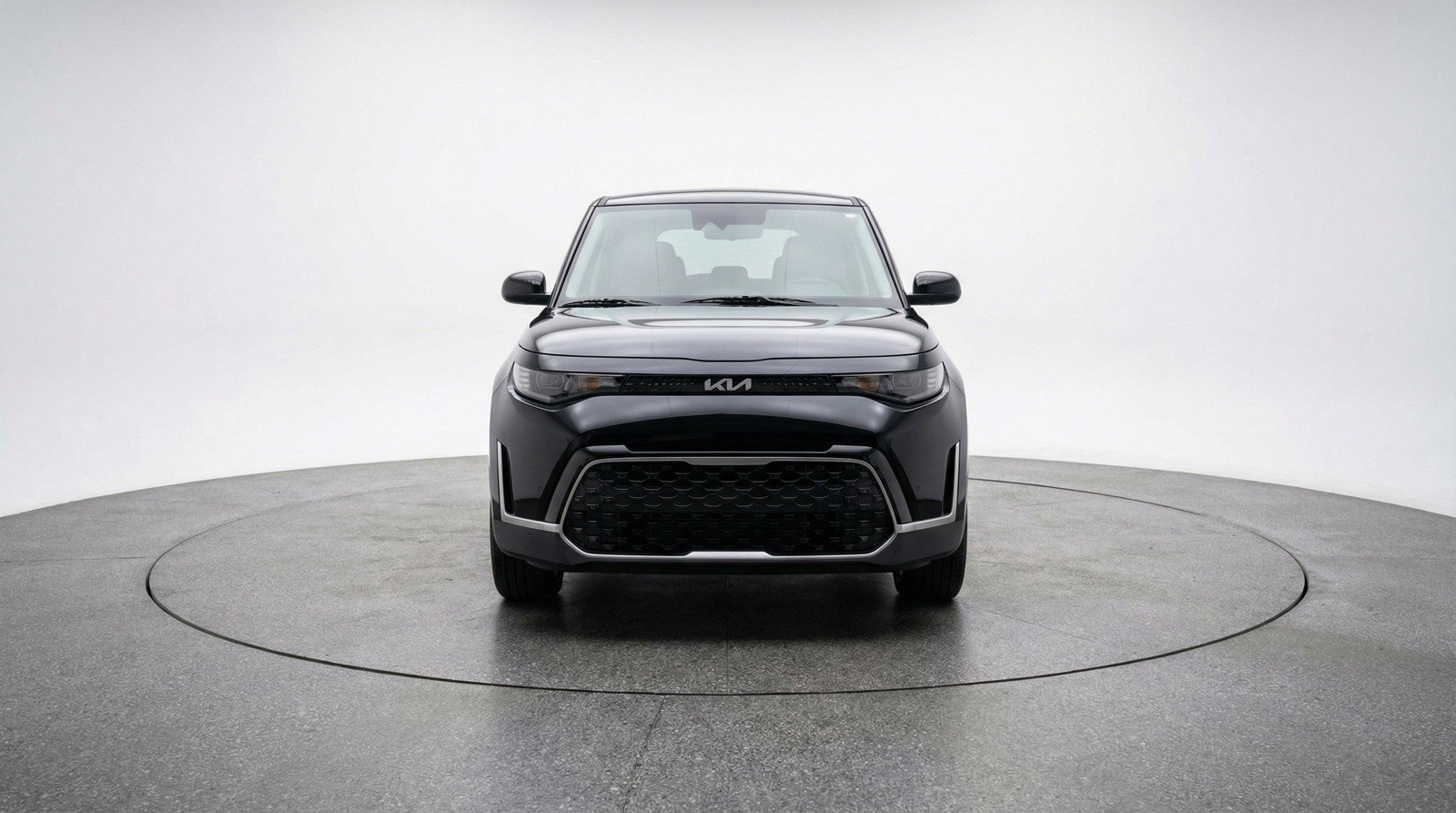 Used 2025 Kia Soul LX w/ LX Technology Package image 2