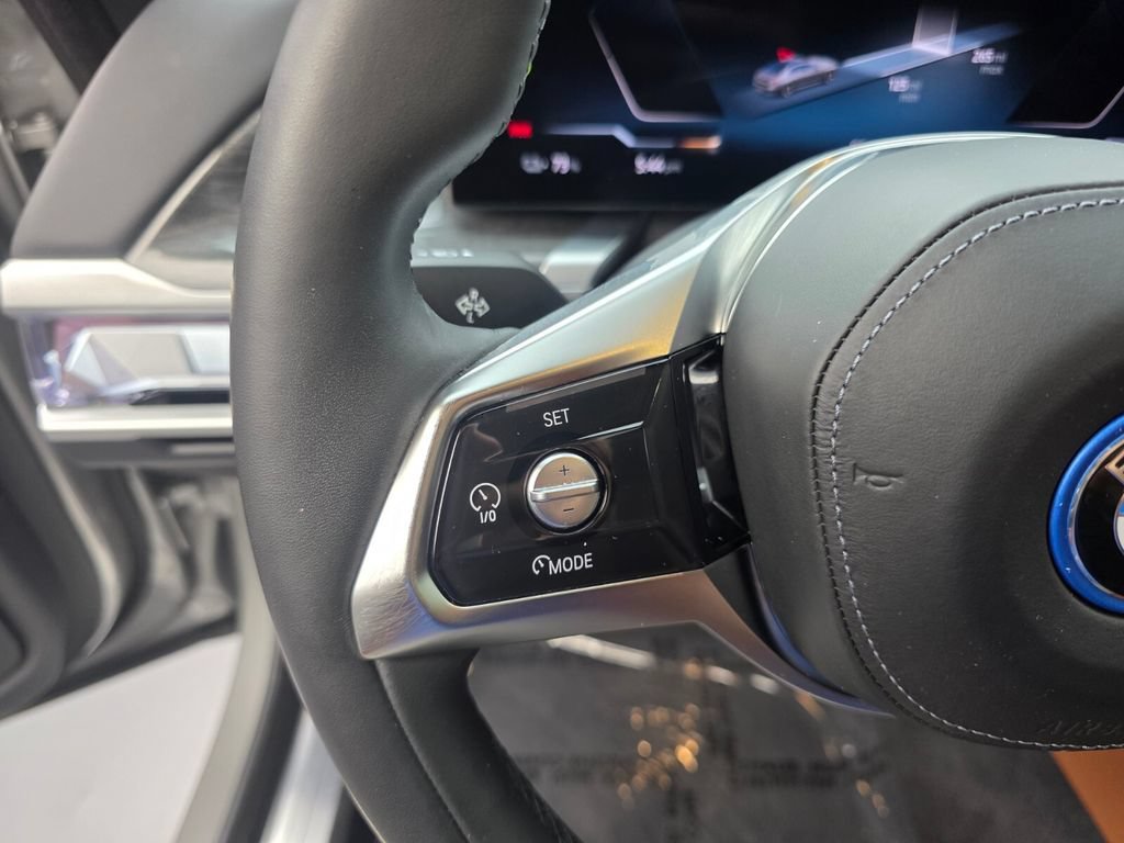 Certified 2023 BMW i7 xDrive60 AWD/4WD image 20