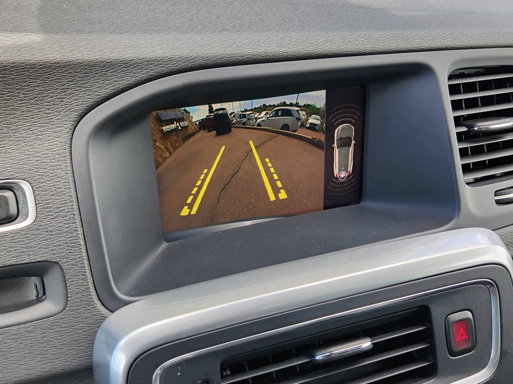 Used 2018 Volvo V60 T5 Cross Country w/ Convenience Package AWD/4WD image 9
