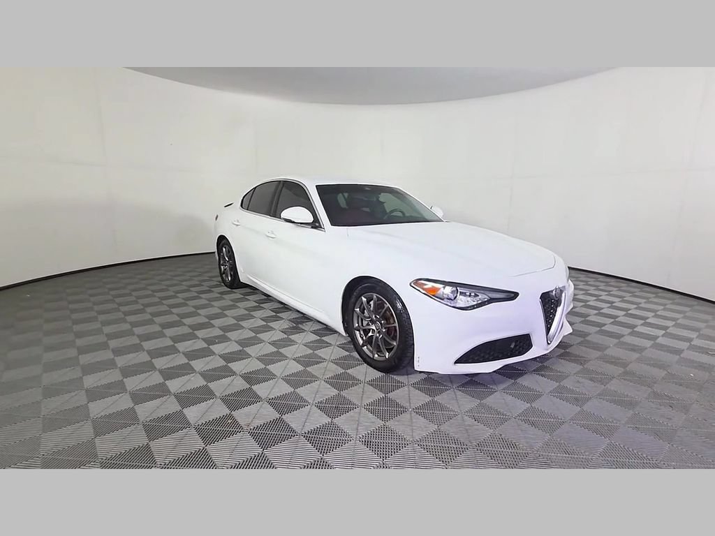 Used 2020 Alfa Romeo Giulia RWD image 52