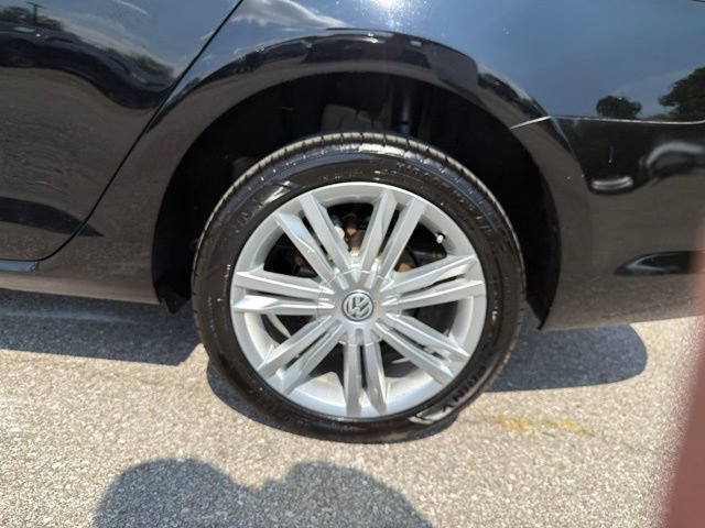 Used 2015 Volkswagen Golf TDI SE FWD image 34