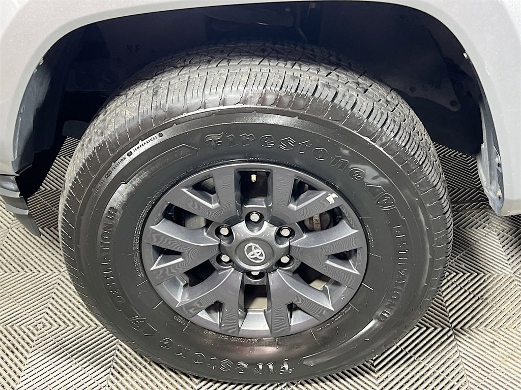 Certified 2022 Toyota Tacoma SR5 image 28