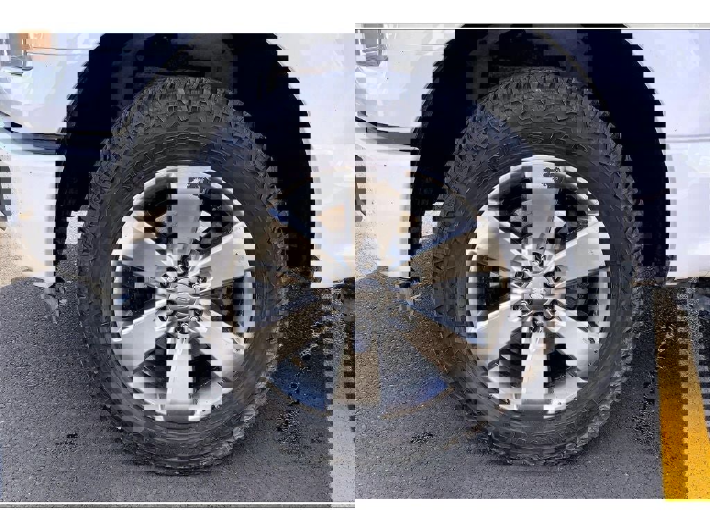 Used 2015 Ford F150 XL w/ Equipment Group 101A Mid image 9