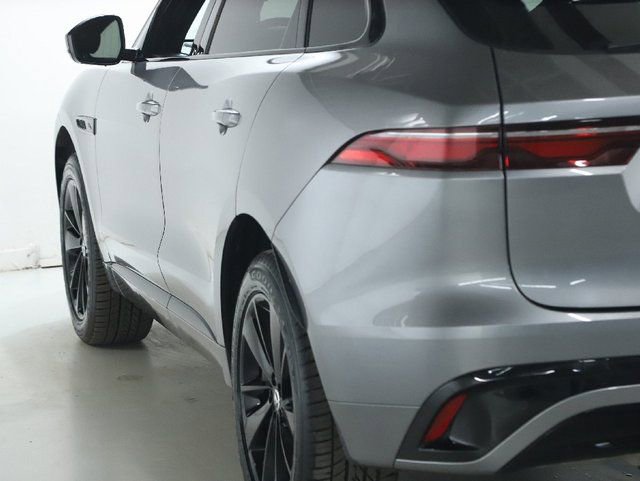 Certified 2025 Jaguar F-PACE R-Dynamic S image 6