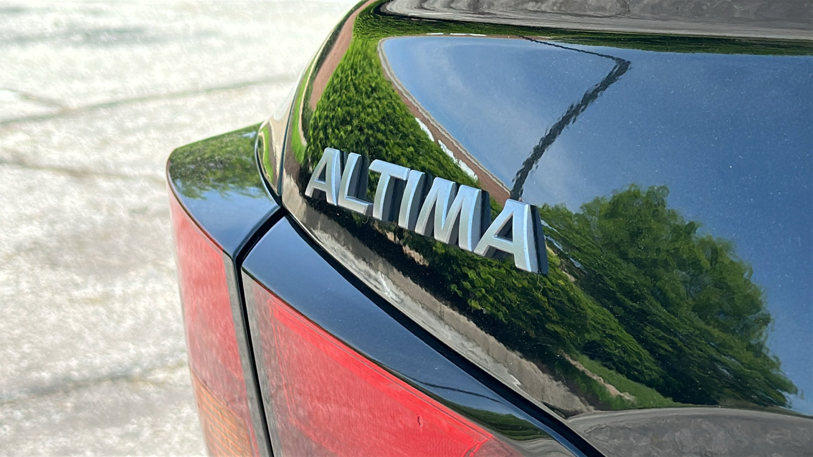 Certified 2023 Nissan Altima 2.5 SV w/ SV Premium Package image 10