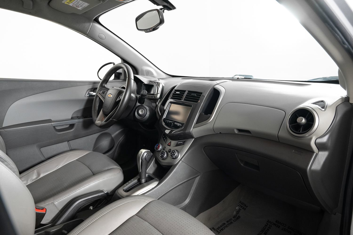 Used 2015 Chevrolet Sonic LTZ image 25