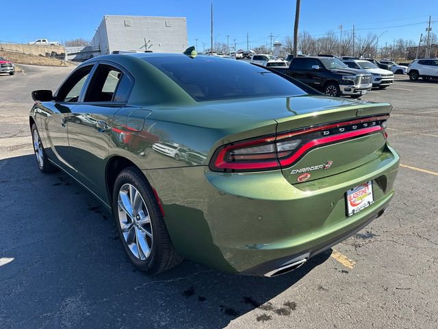 Used 2022 Dodge Charger SXT w/ Navigation & Travel Group image 8