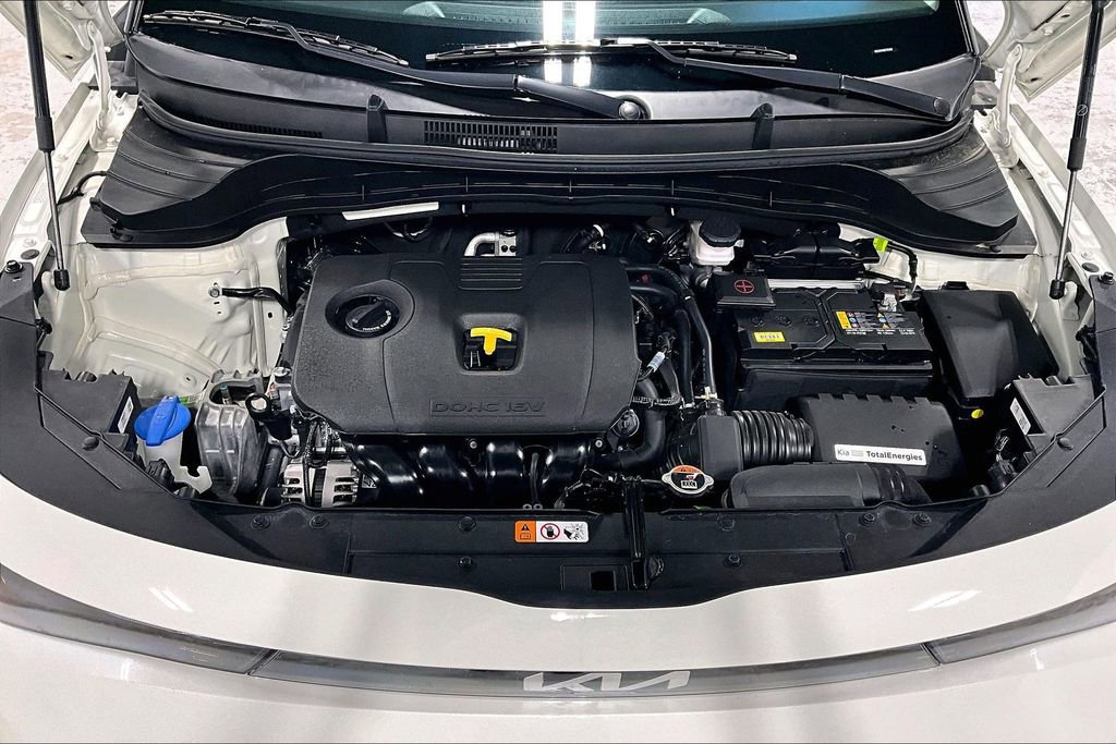 Used 2025 Kia Soul LX image 12