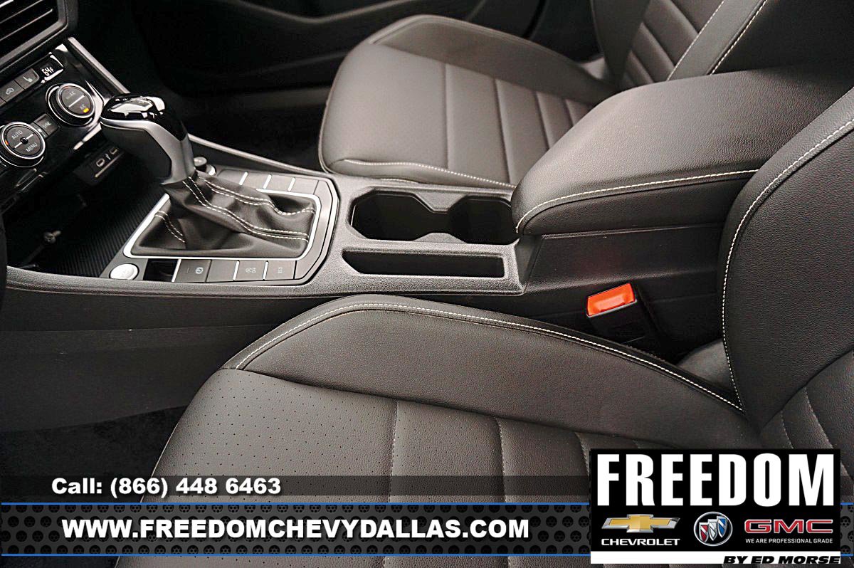 Used 2024 Volkswagen Jetta SE FWD image 27