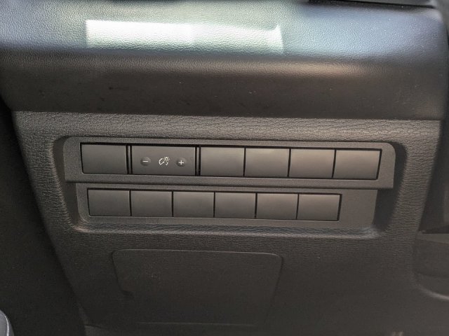Used 2024 Mitsubishi Outlander ES FWD image 24