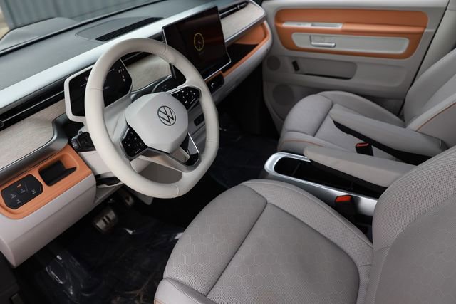 Used 2025 Volkswagen ID. Buzz 1st Edition RWD image 6