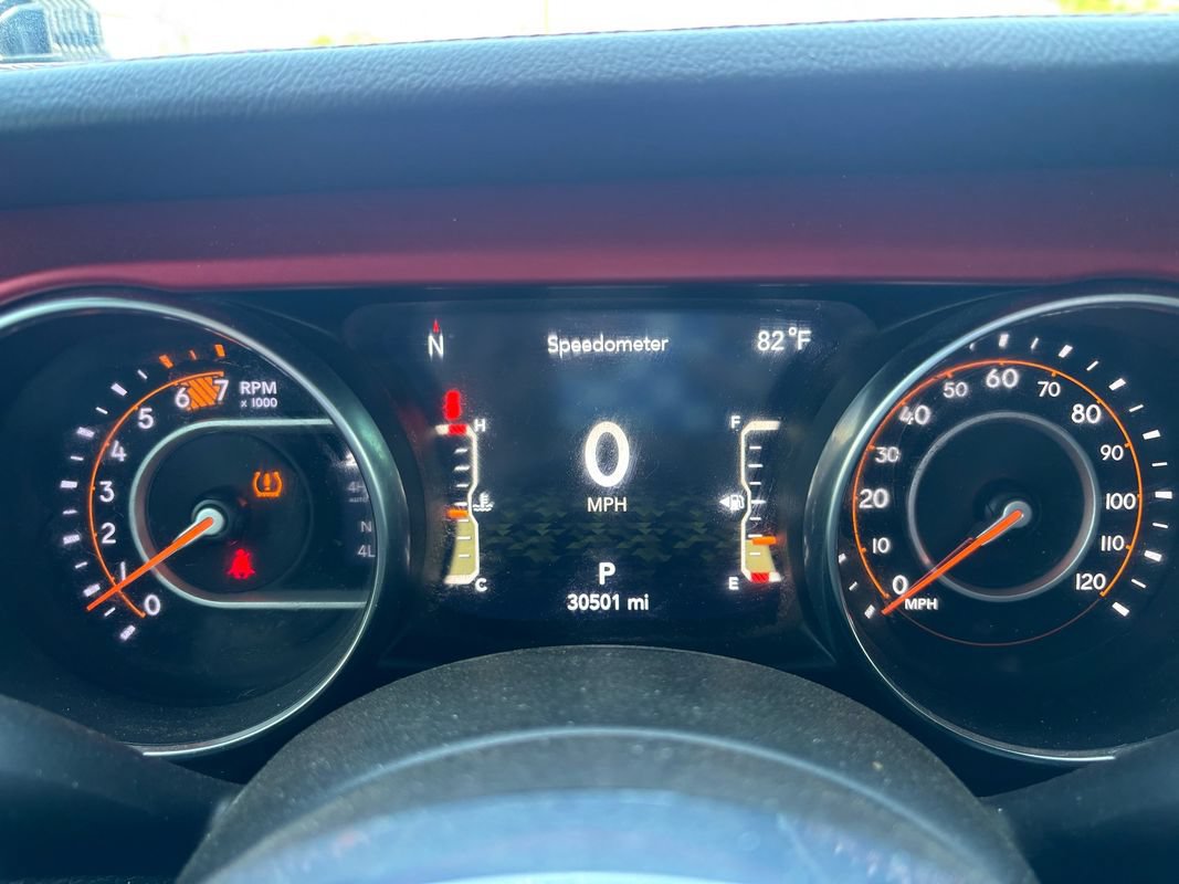 Used 2023 Jeep Wrangler Unlimited Rubicon w/ LED Lighting Group AWD/4WD image 22
