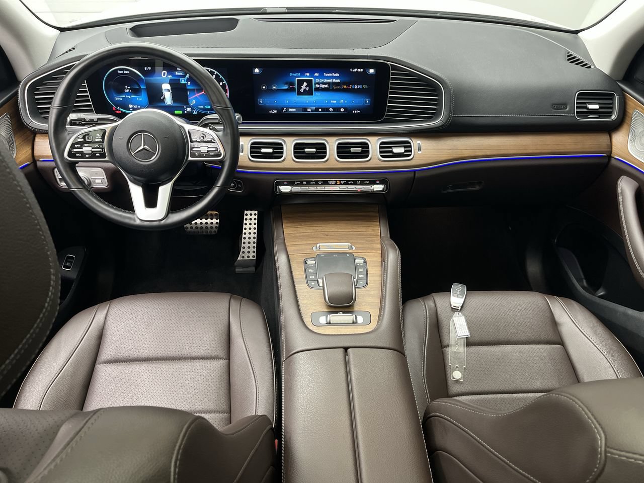 Used 2023 Mercedes-Benz GLS 450 4MATIC image 4