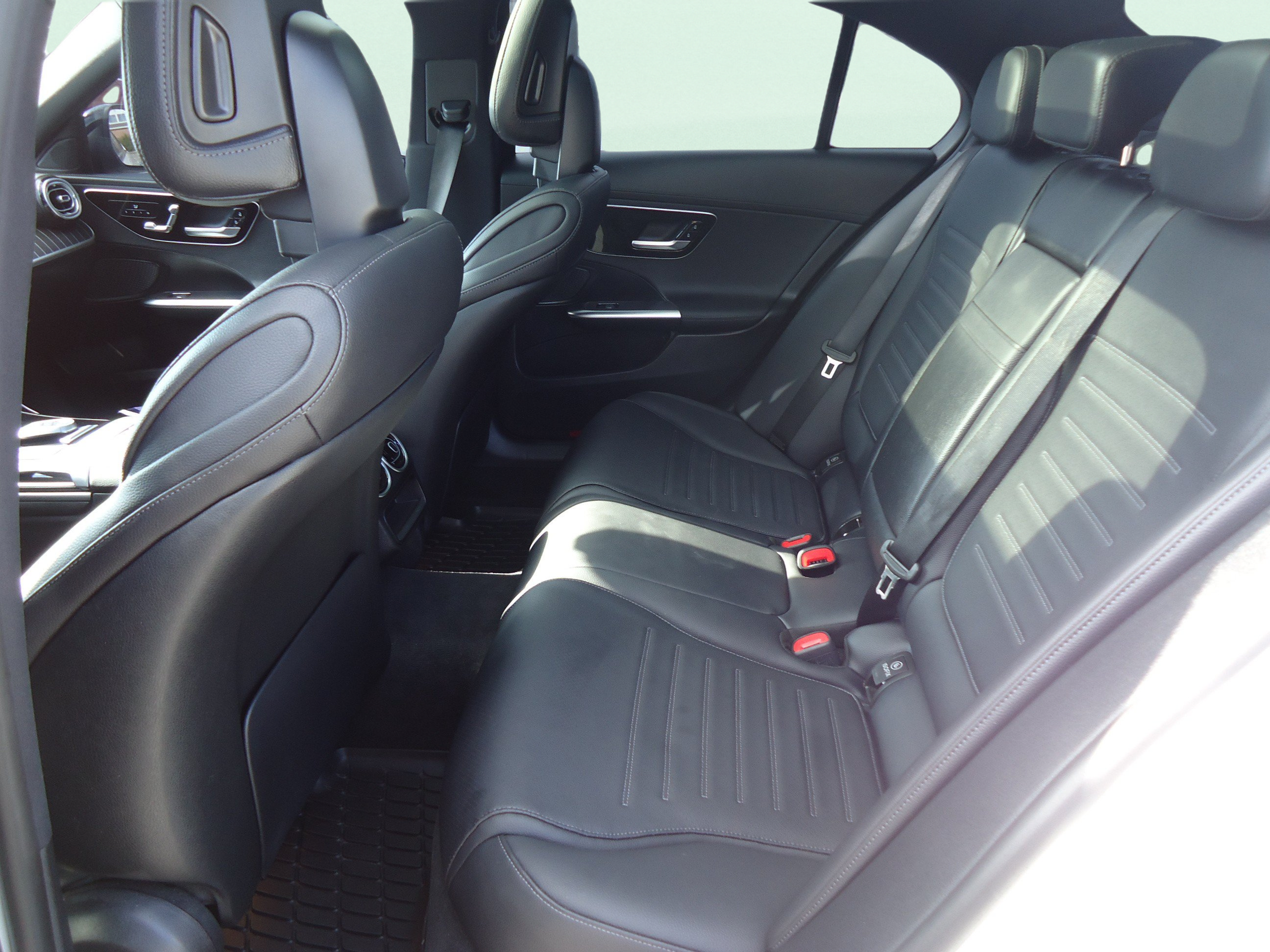 Used 2023 Mercedes-Benz C 300 4MATIC Sedan image 24