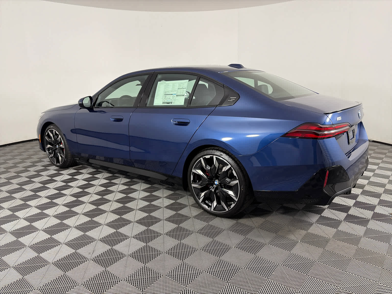 New 2026 BMW i5 eDrive40 w/ M Sport Package image 8
