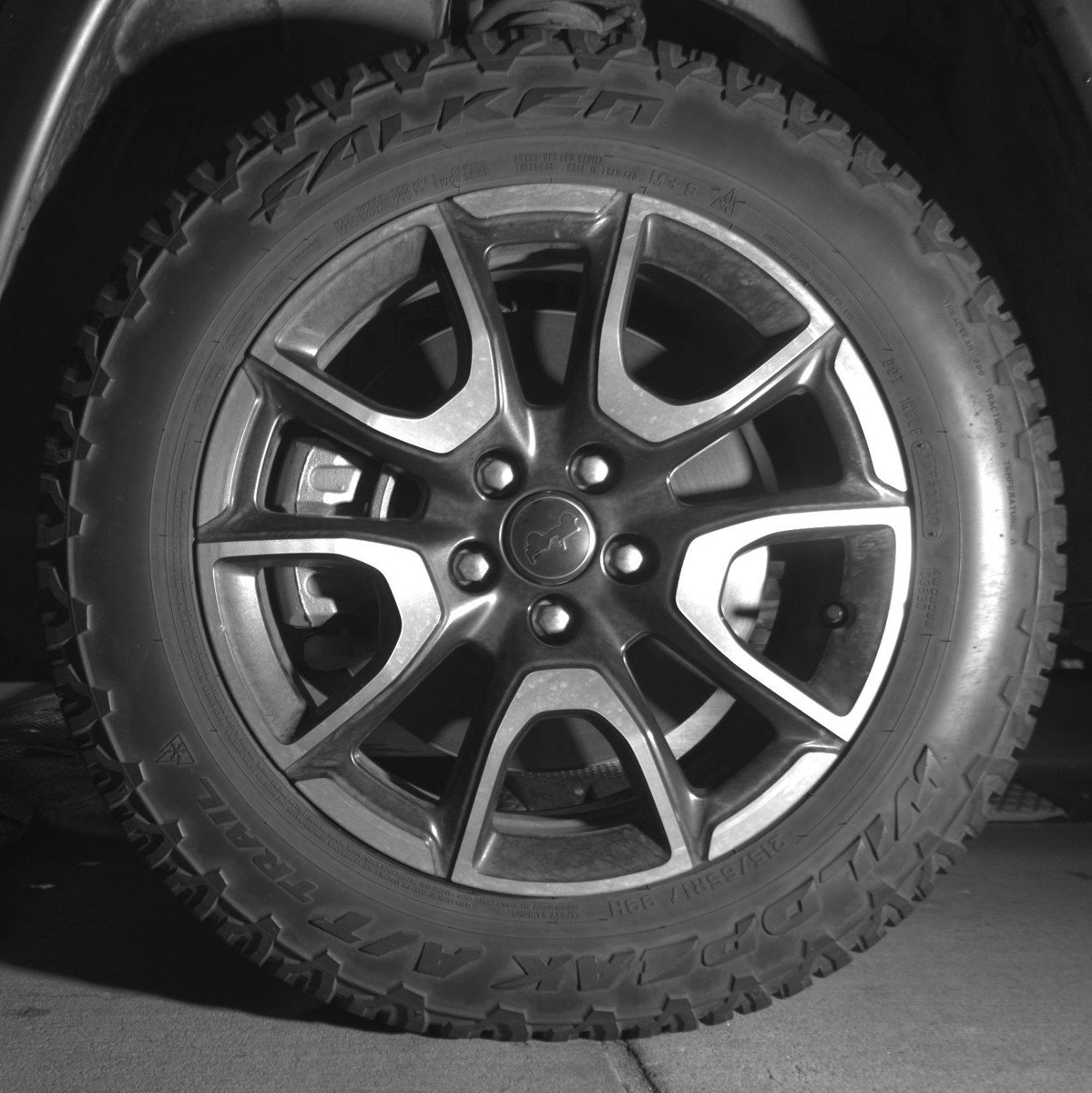 Used 2025 Jeep Compass Trailhawk image 12