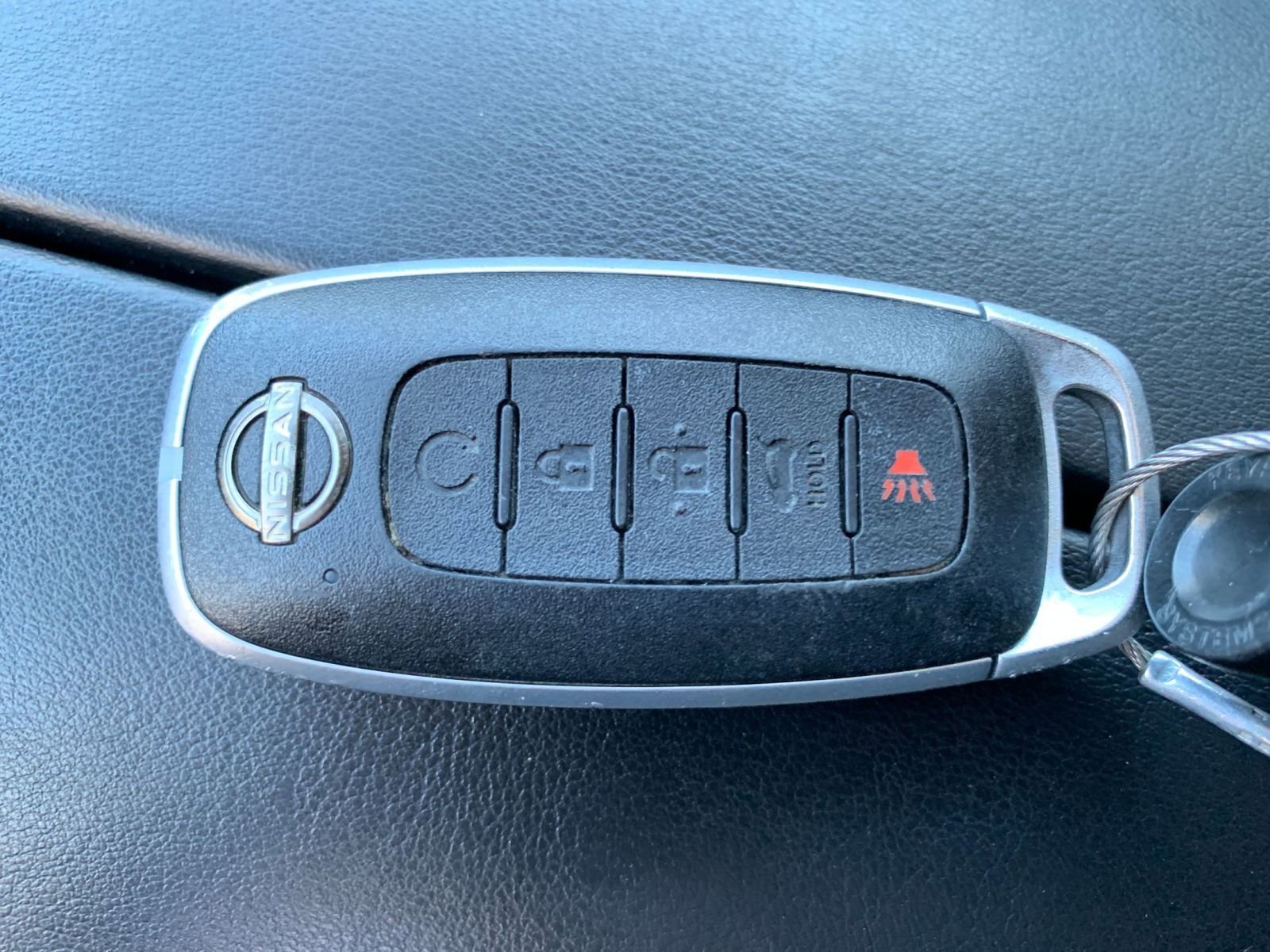 Used 2024 Nissan Rogue SV image 21