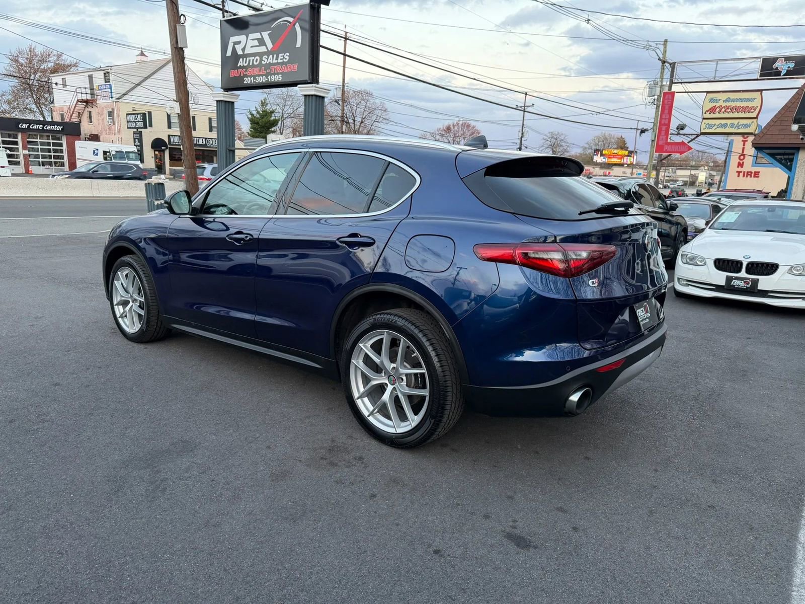 Used 2019 Alfa Romeo Stelvio Ti Lusso w/ Quick Order Package 22X Lusso image 4