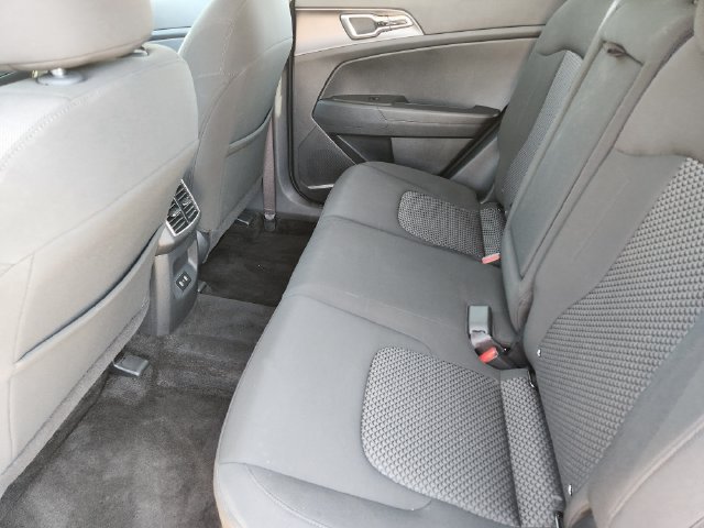 Certified 2026 Kia Sportage LX FWD image 30