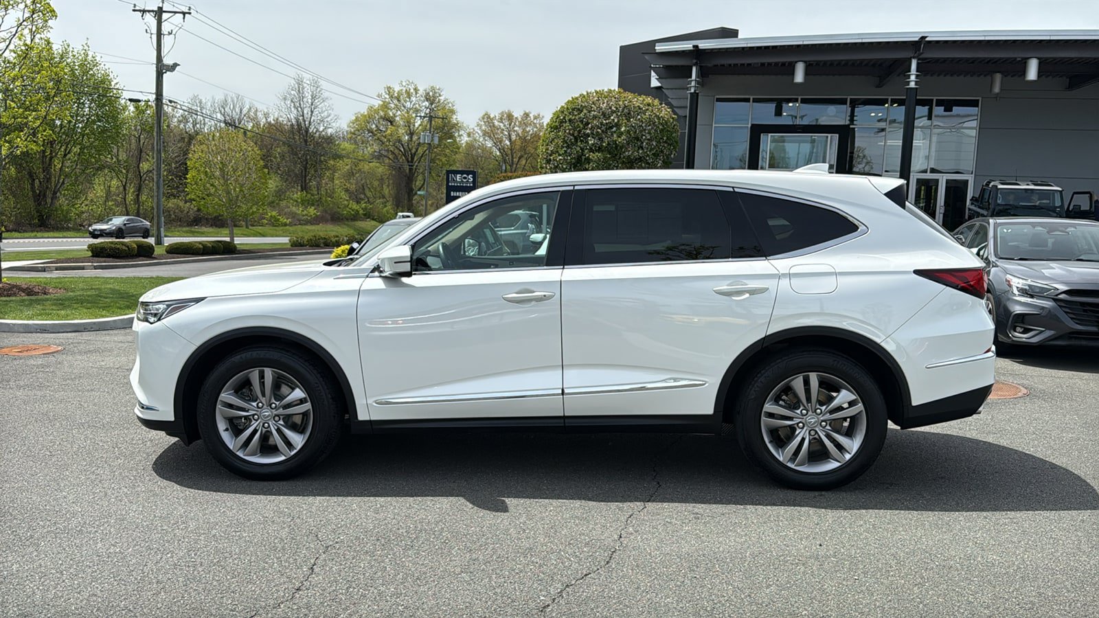 Used 2023 Acura MDX SH-AWD image 4