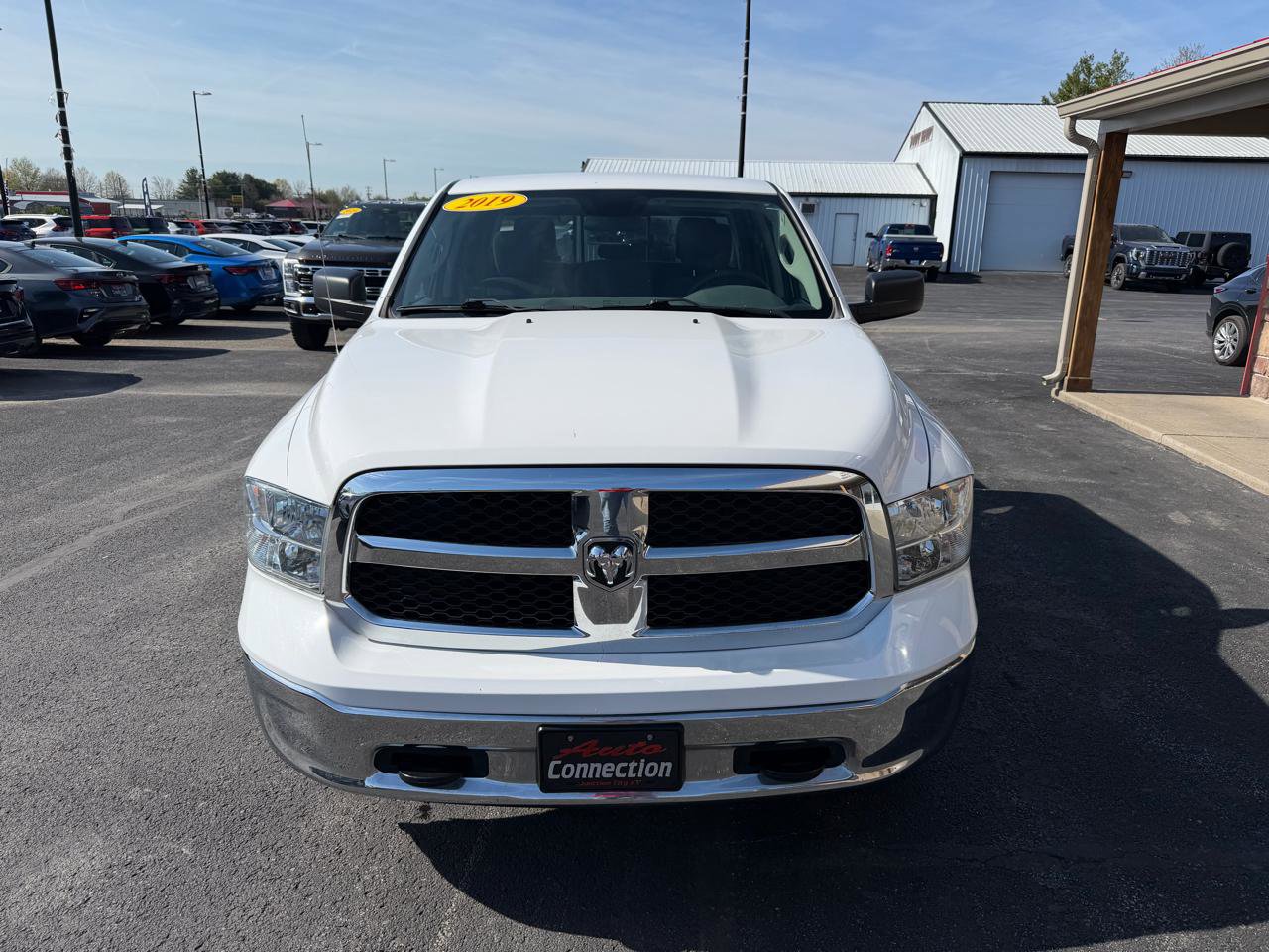 Used 2019 RAM 1500 Classic SLT w/ Protection Group AWD/4WD image 10