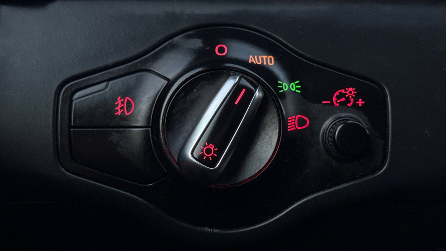 Used 2010 Audi A5 2.0T Prestige image 38