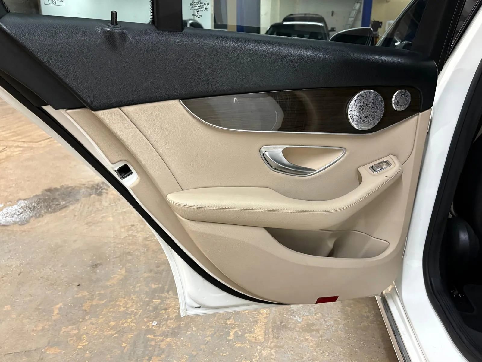Used 2018 Mercedes-Benz C 300 4MATIC Sedan image 28