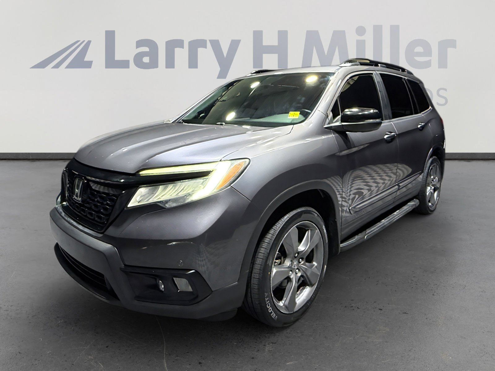 Used 2021 Honda Passport Touring image 1