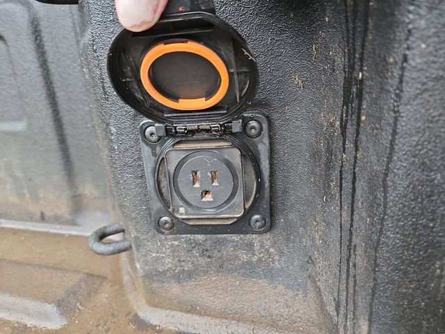 Used 2025 GMC Sierra 3500 AT4 w/ AT4 Premium Plus Package image 41