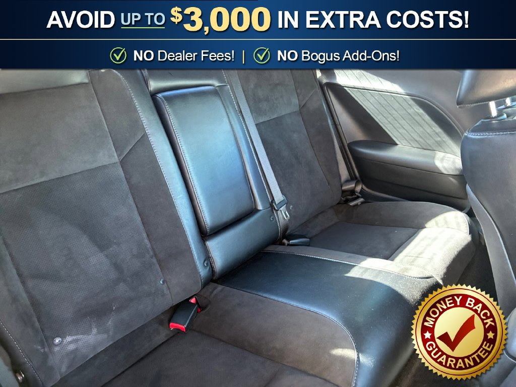 Used 2015 Dodge Challenger R/T Scat Pack w/ Scat Pack Appearance Package RWD image 22