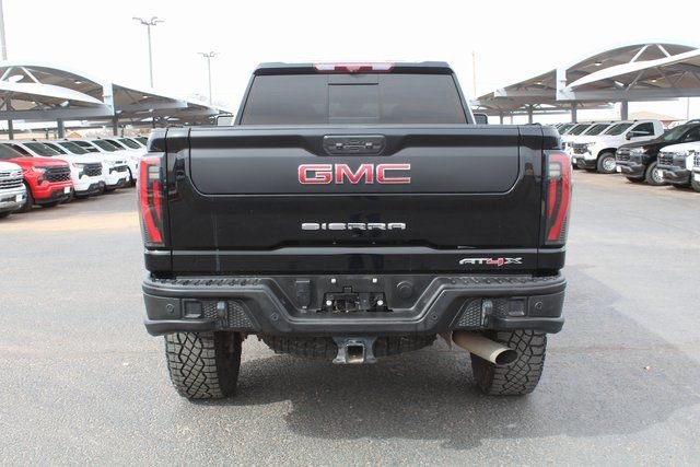 Used 2024 GMC Sierra 2500 AT4X w/ AT4X AEV Edition image 4