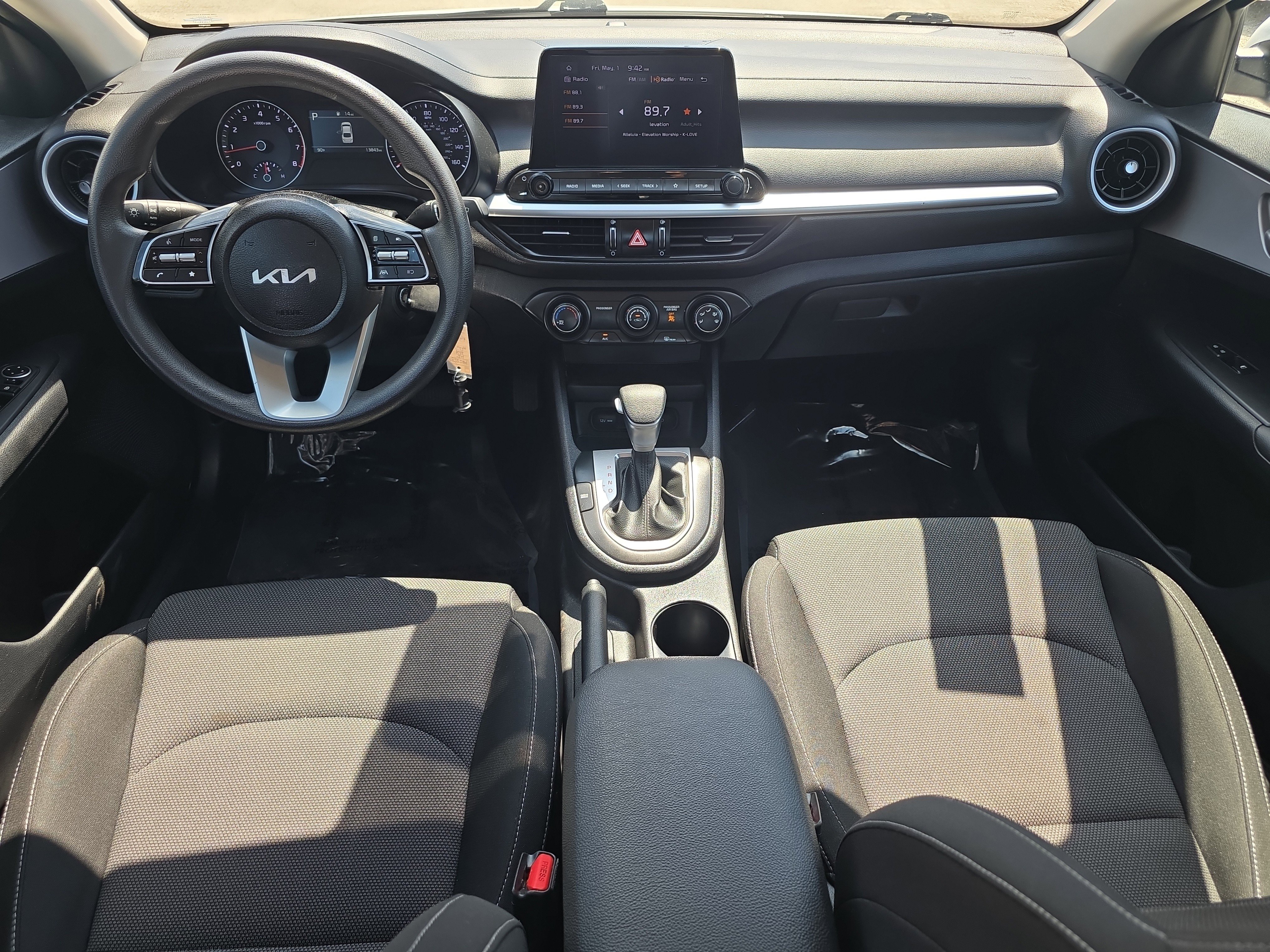 Used 2024 Kia Forte LXS FWD image 17