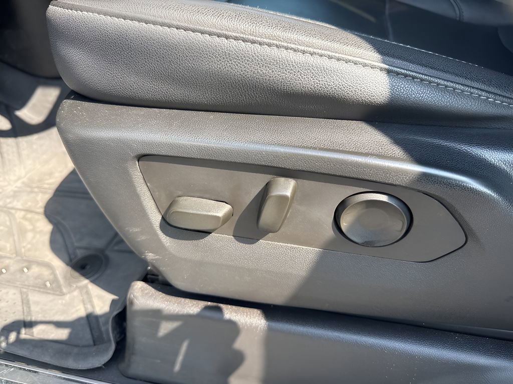 Used 2023 Chevrolet Silverado 1500 LTZ image 10