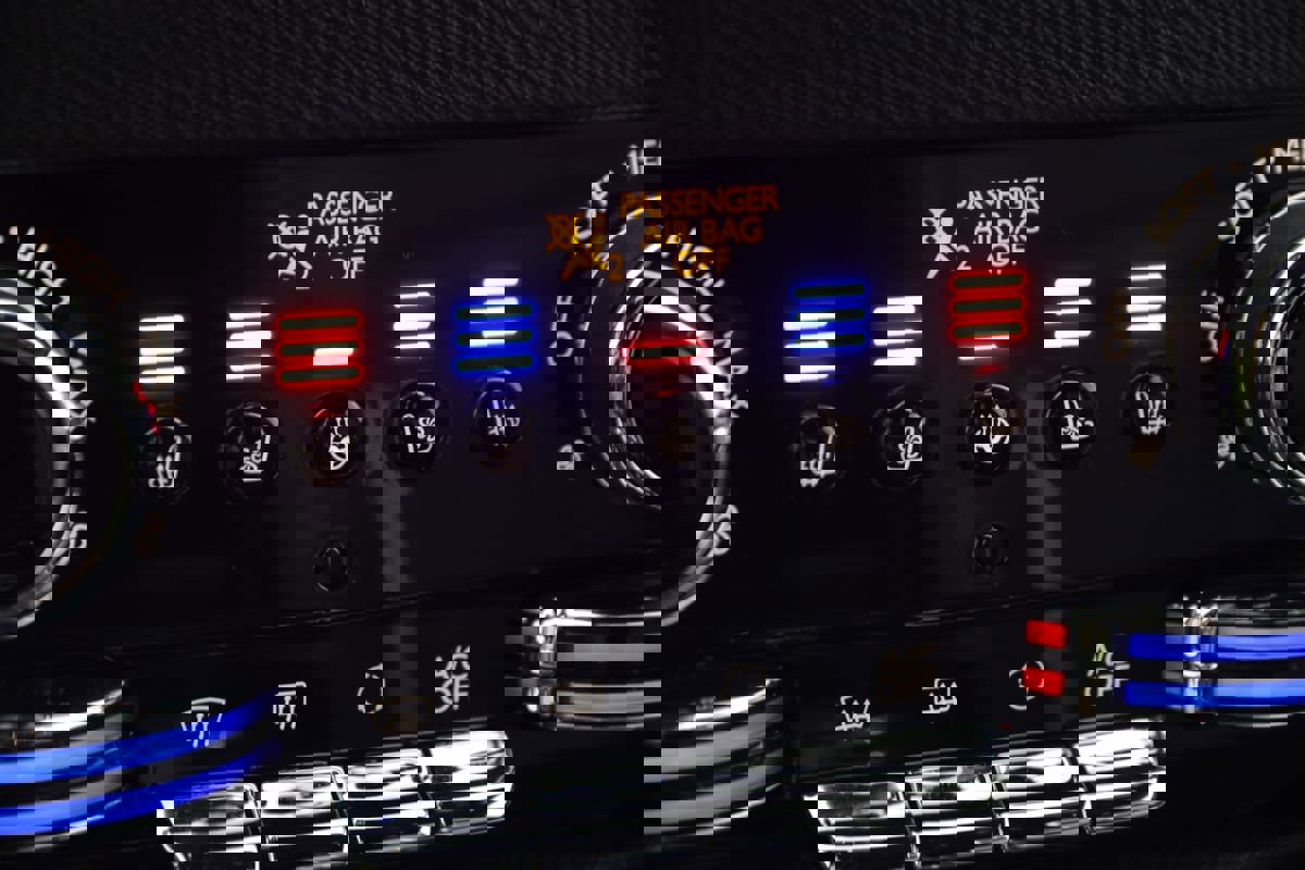 Used 2024 Rolls-Royce Cullinan Black Badge image 9