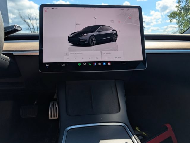 Used 2022 Tesla Model 3 Long Range AWD/4WD image 19