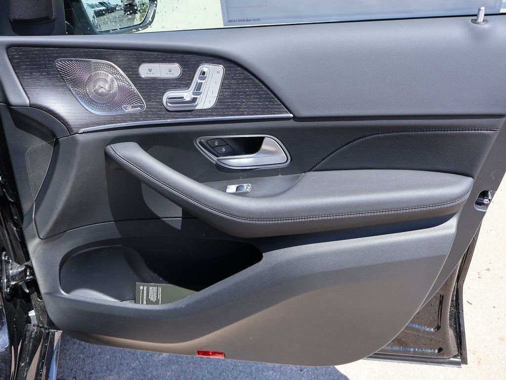 Certified 2025 Mercedes-Benz GLS 450 4MATIC image 14