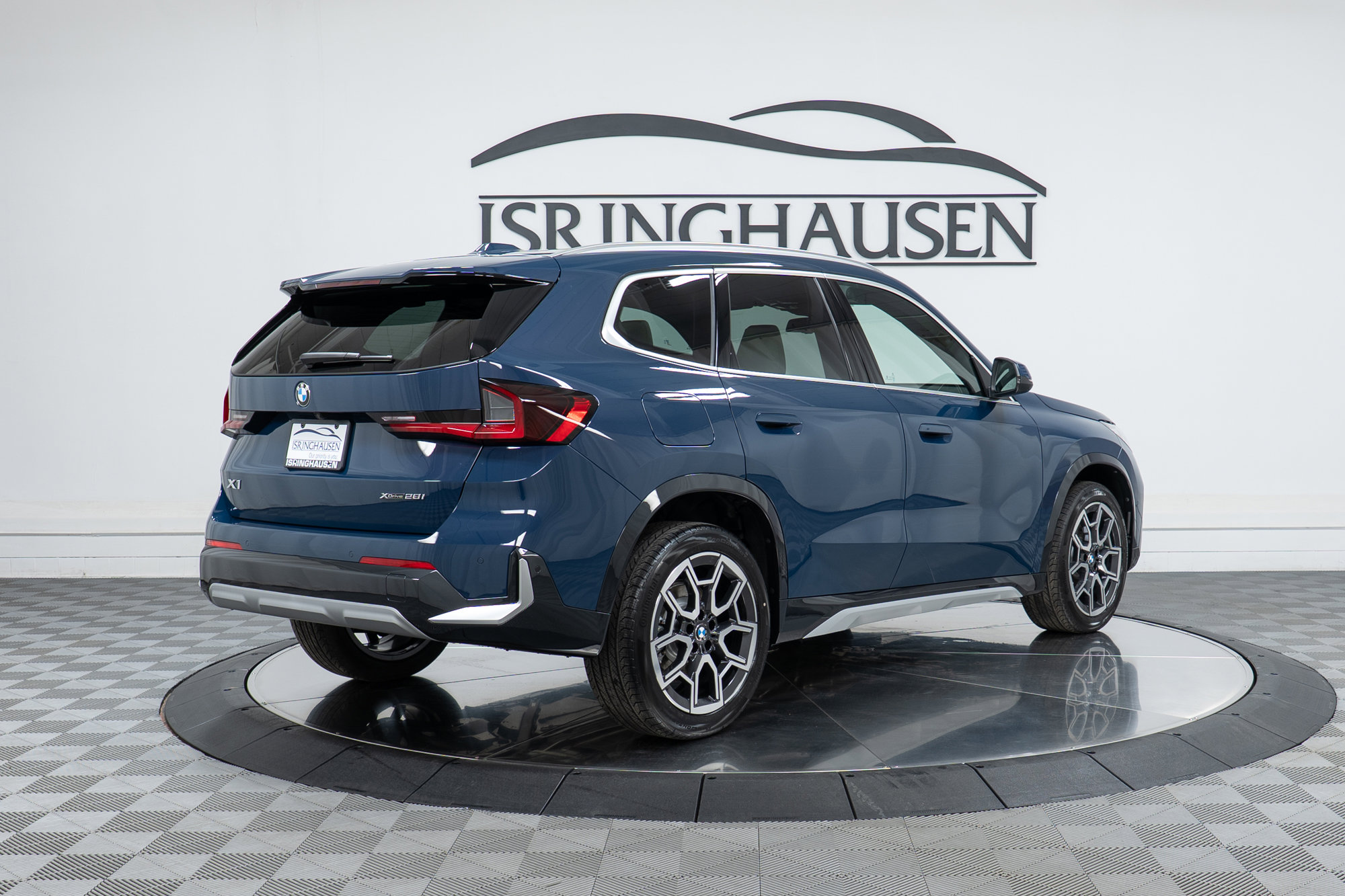 New 2026 BMW X1 xDrive28i w/ Technology Package AWD/4WD image 5