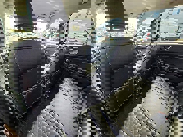 Used 2024 Ford Edge Titanium image 11