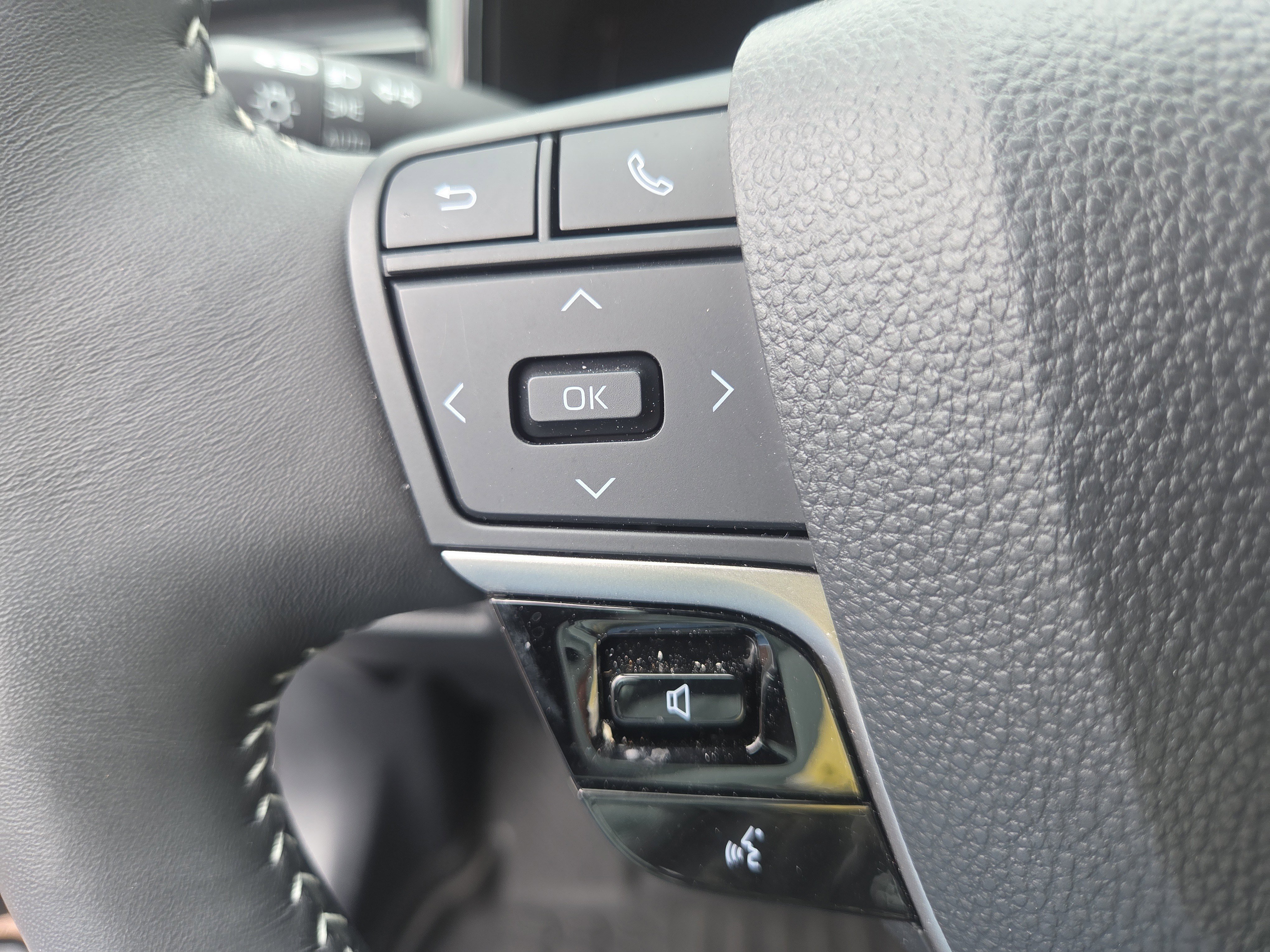 Certified 2025 Toyota Camry SE w/ Convenience Package FWD image 27