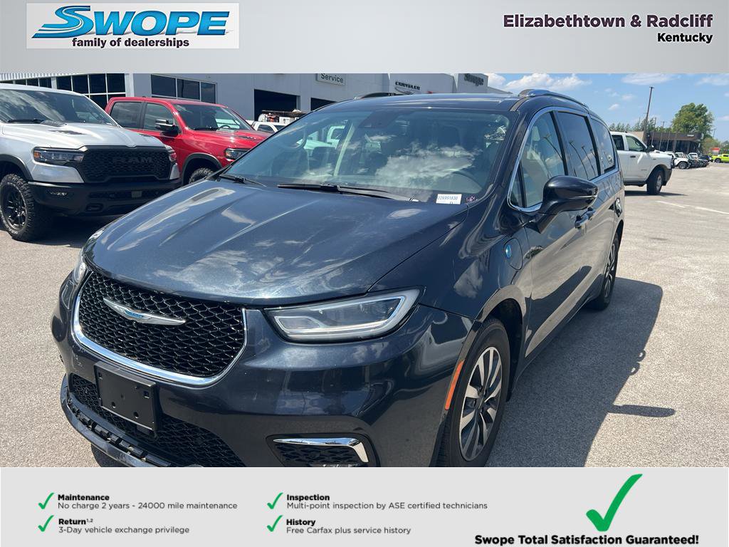 Used 2021 Chrysler Pacifica Touring-L image 2