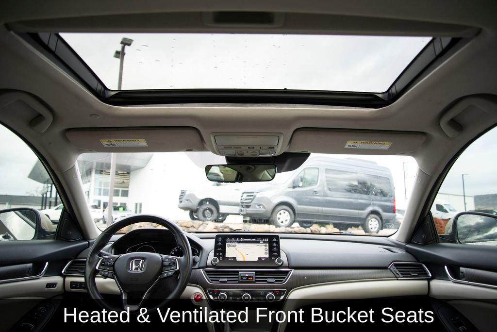 Used 2018 Honda Accord Touring image 18