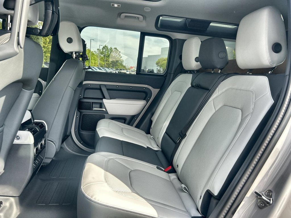 New 2026 Land Rover Defender 110 S AWD/4WD image 15