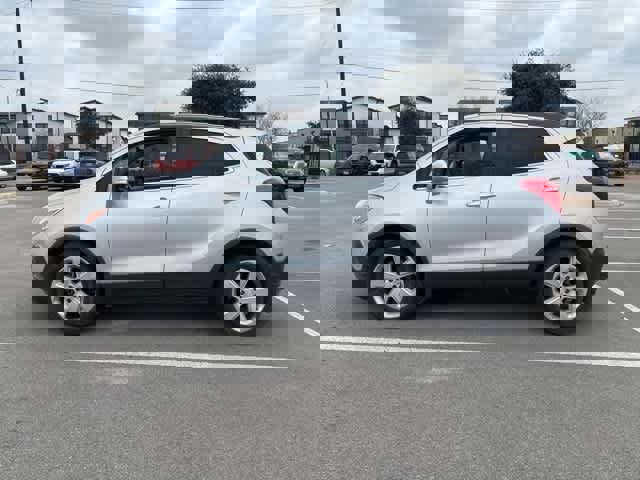 Used 2016 Buick Encore FWD image 2