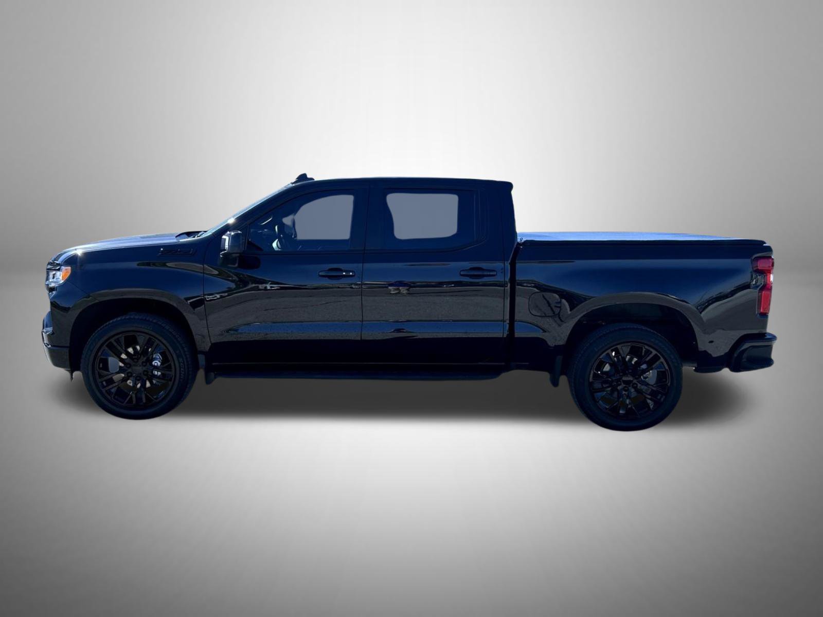 Certified 2026 Chevrolet Silverado 1500 RST w/ Safety Package AWD/4WD image 9