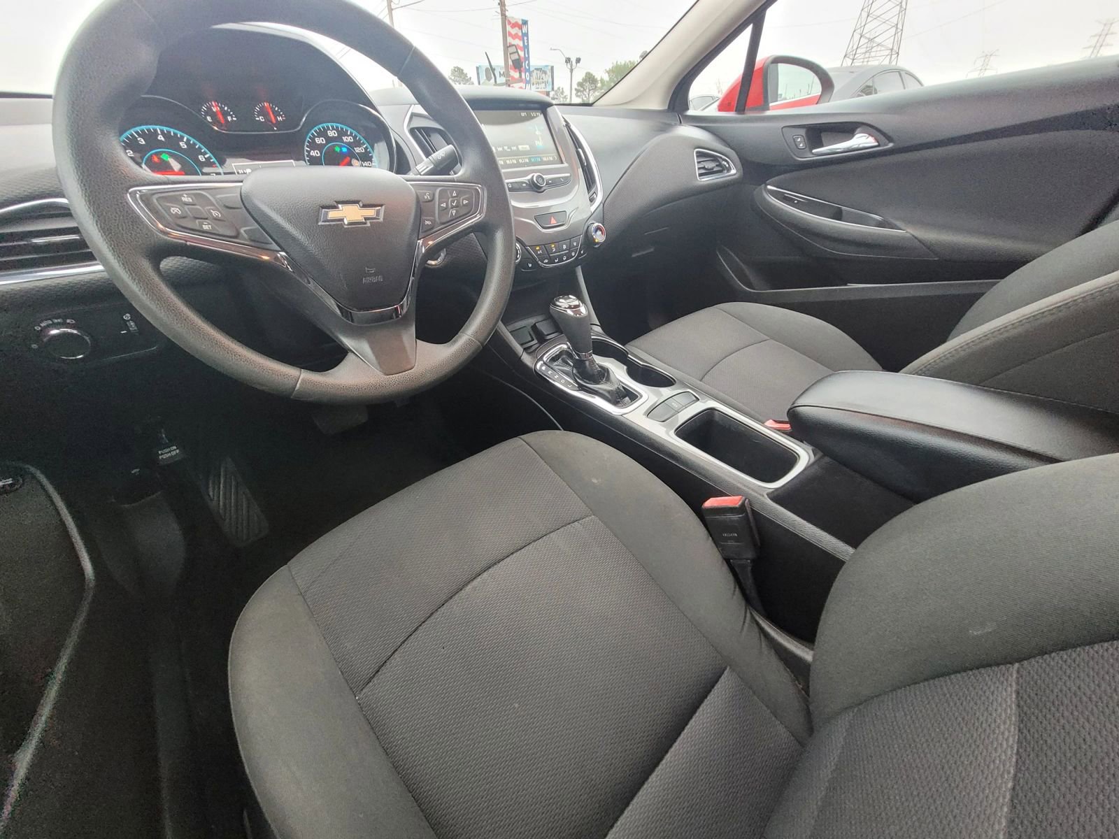 Used 2017 Chevrolet Cruze LT w/ Convenience Package image 10