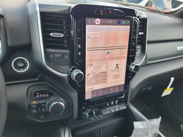 New 2026 RAM 1500 4x4 Crew Cab image 25